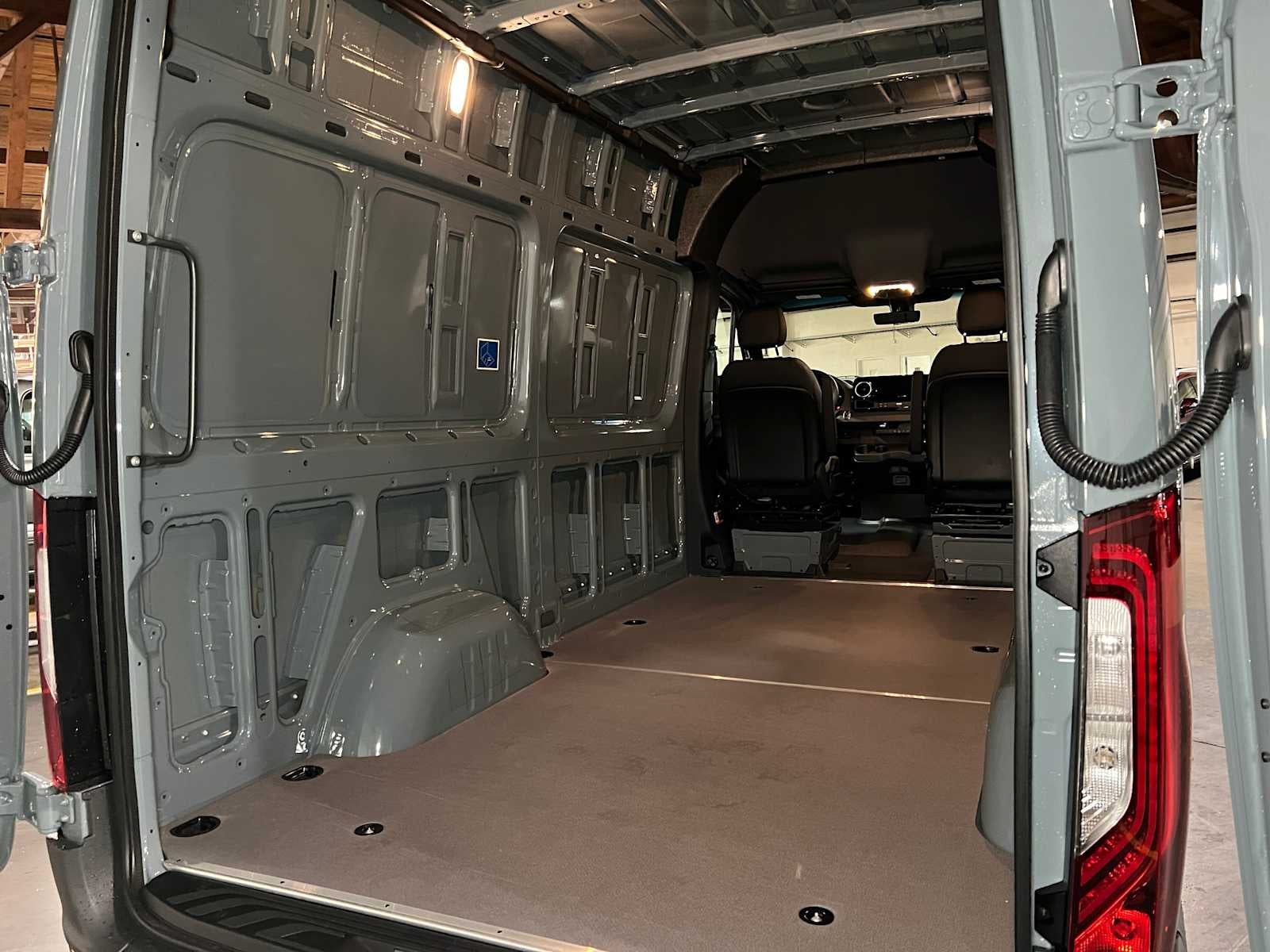 2026 Mercedes-Benz Sprinter 2500 Standard Roof I4 Diesel HO 144 AWD