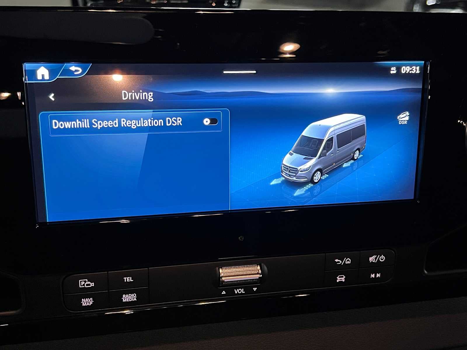 2026 Mercedes-Benz Sprinter 2500 Standard Roof I4 Diesel HO 144 AWD