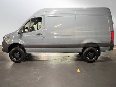 2026 Mercedes-Benz Sprinter 2500 Standard Roof I4 Diesel HO 144 AWD