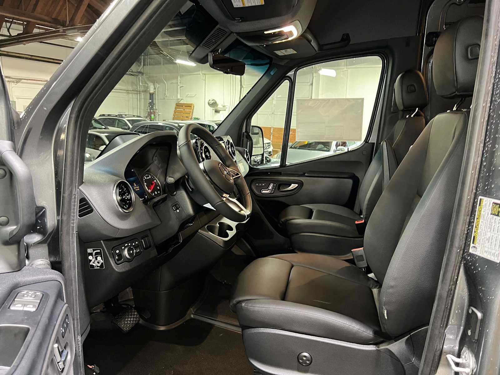 2026 Mercedes-Benz Sprinter 2500 Standard Roof I4 Diesel HO 144 AWD