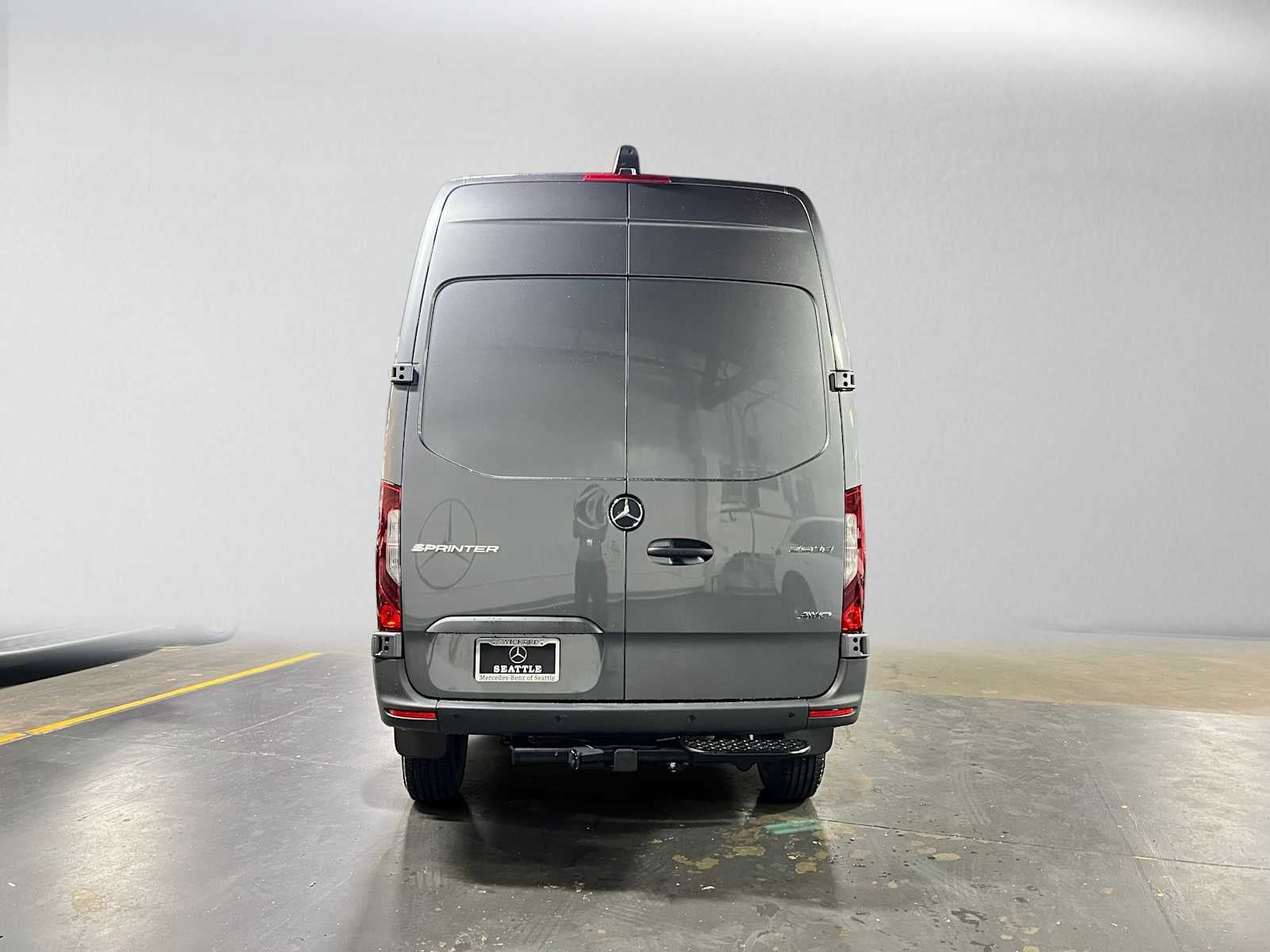 2026 Mercedes-Benz Sprinter 2500 Standard Roof I4 Diesel HO 144 AWD