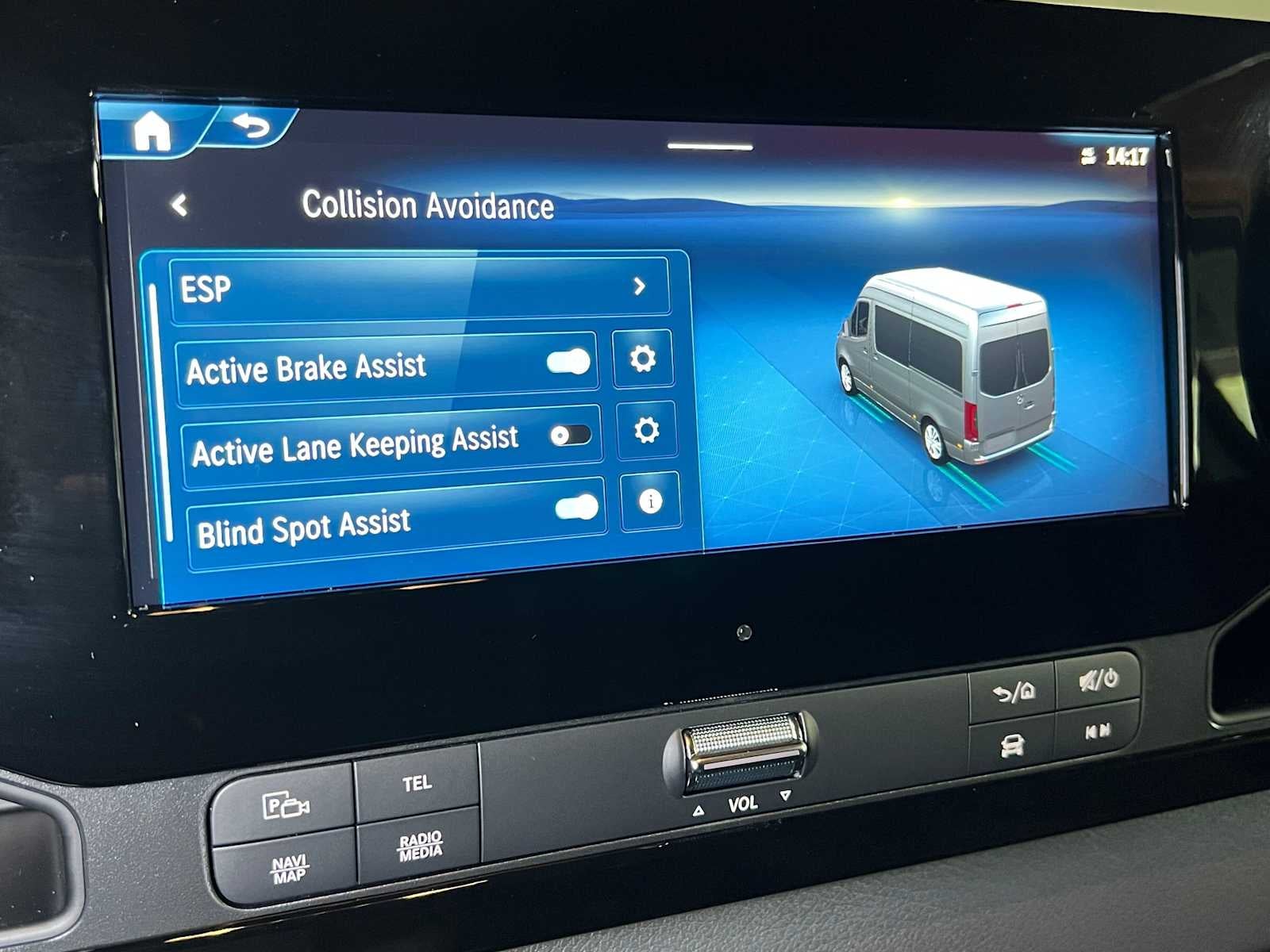 2026 Mercedes-Benz Sprinter Cargo 2500 Standard Roof I4 Diesel HO 144 AWD