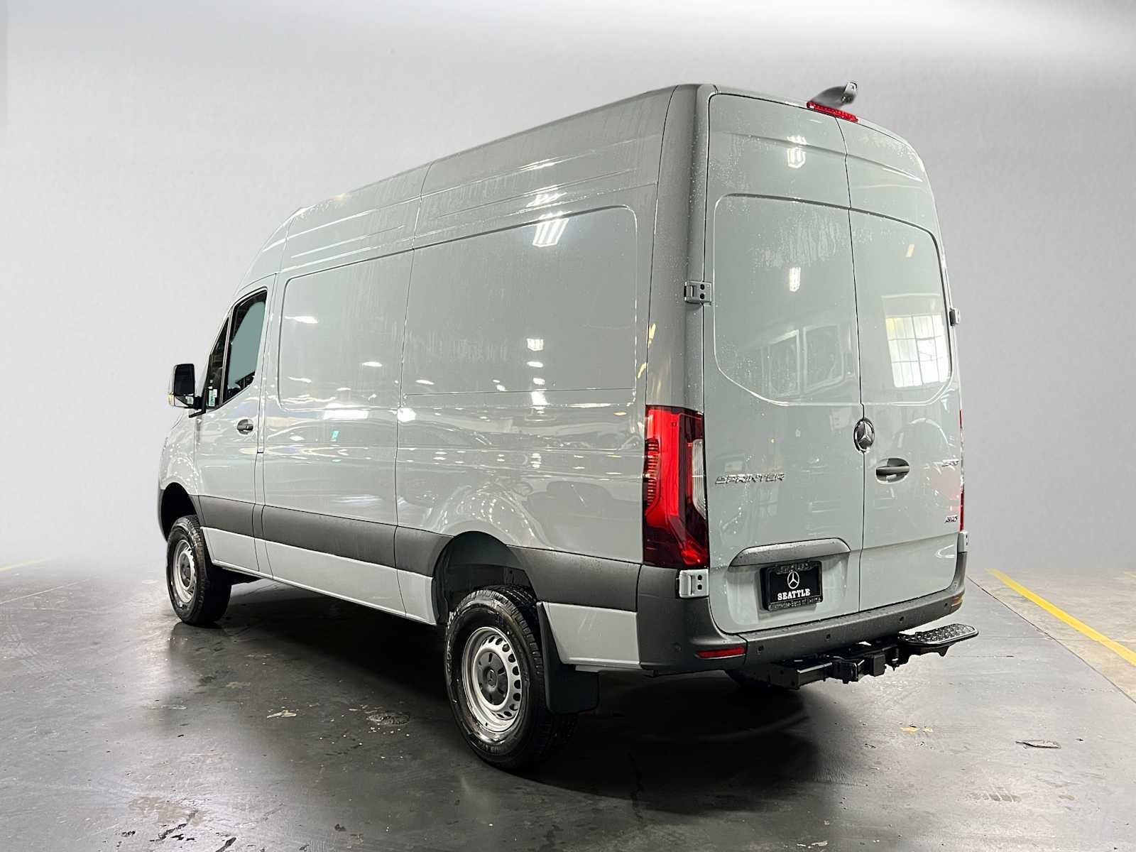 2026 Mercedes-Benz Sprinter Cargo 2500 Standard Roof I4 Diesel HO 144 AWD