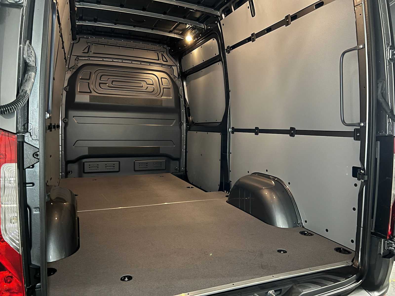 2025 Mercedes-Benz Sprinter Cargo Van 2500 Standard Roof I4 Diesel HO 144 AWD