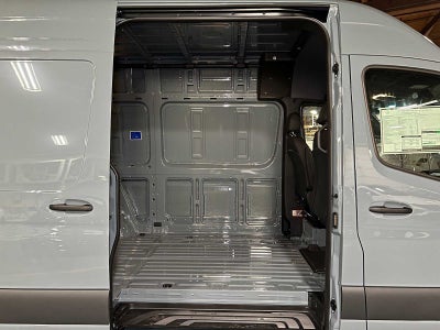 2026 Mercedes-Benz Sprinter 2500 Standard Roof I4 Diesel HO 144" AWD