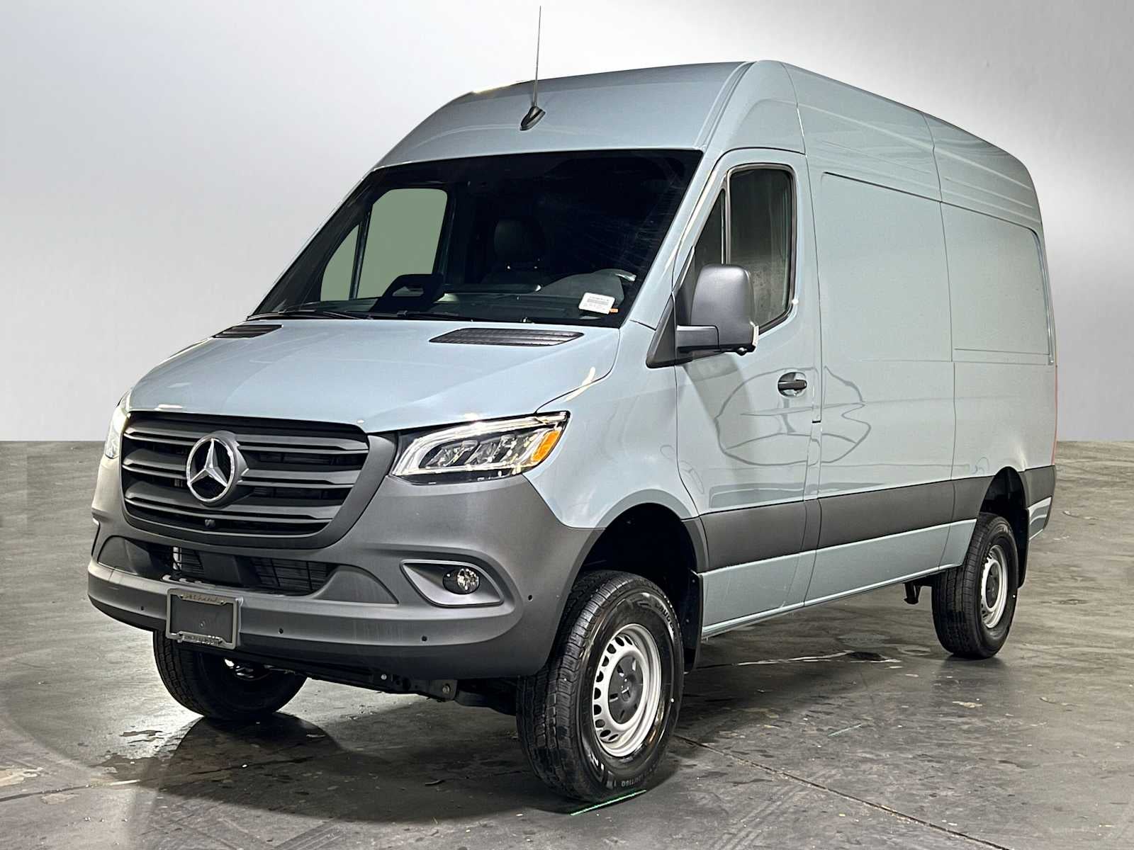 2026 Mercedes-Benz Sprinter 2500 Standard Roof I4 Diesel HO 144" AWD