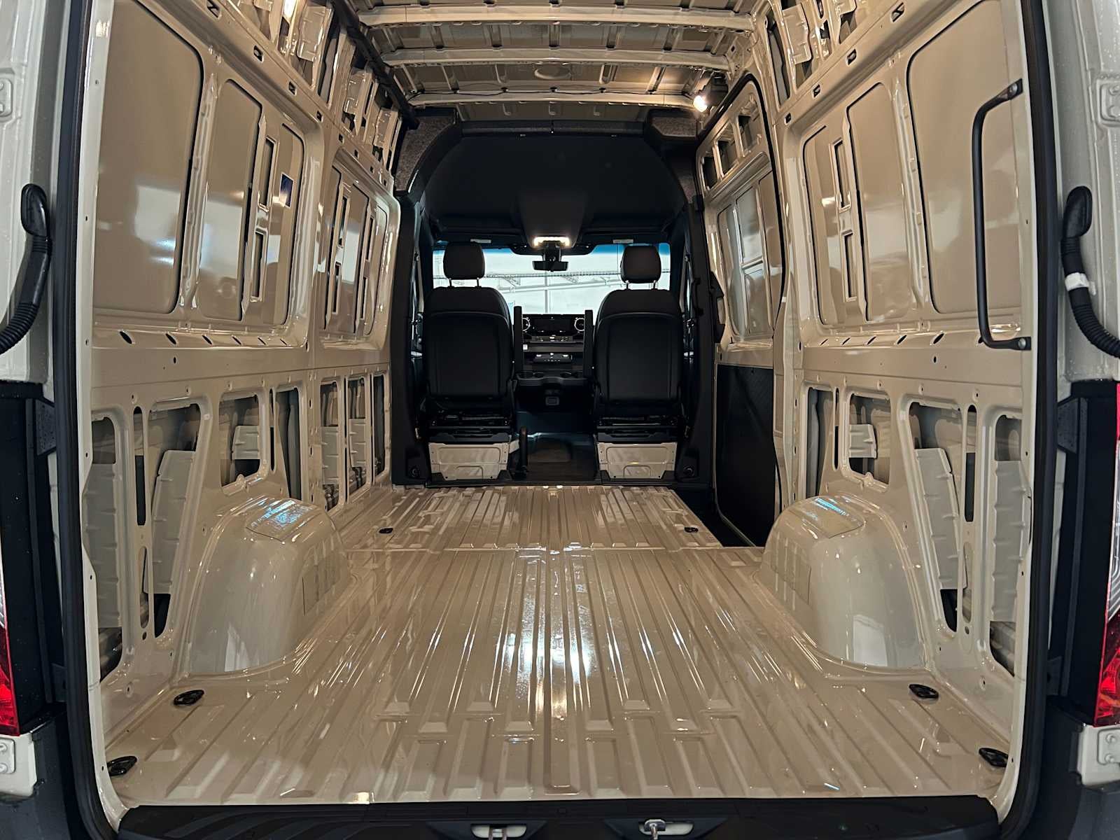 2026 Mercedes-Benz Sprinter 2500 Standard Roof I4 Diesel HO 144" AWD