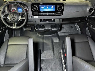 2026 Mercedes-Benz Sprinter 2500 Standard Roof I4 Diesel HO 144 AWD