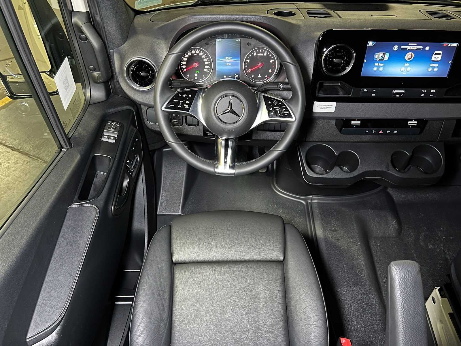 2026 Mercedes-Benz Sprinter 2500 Standard Roof I4 Diesel HO 144 AWD