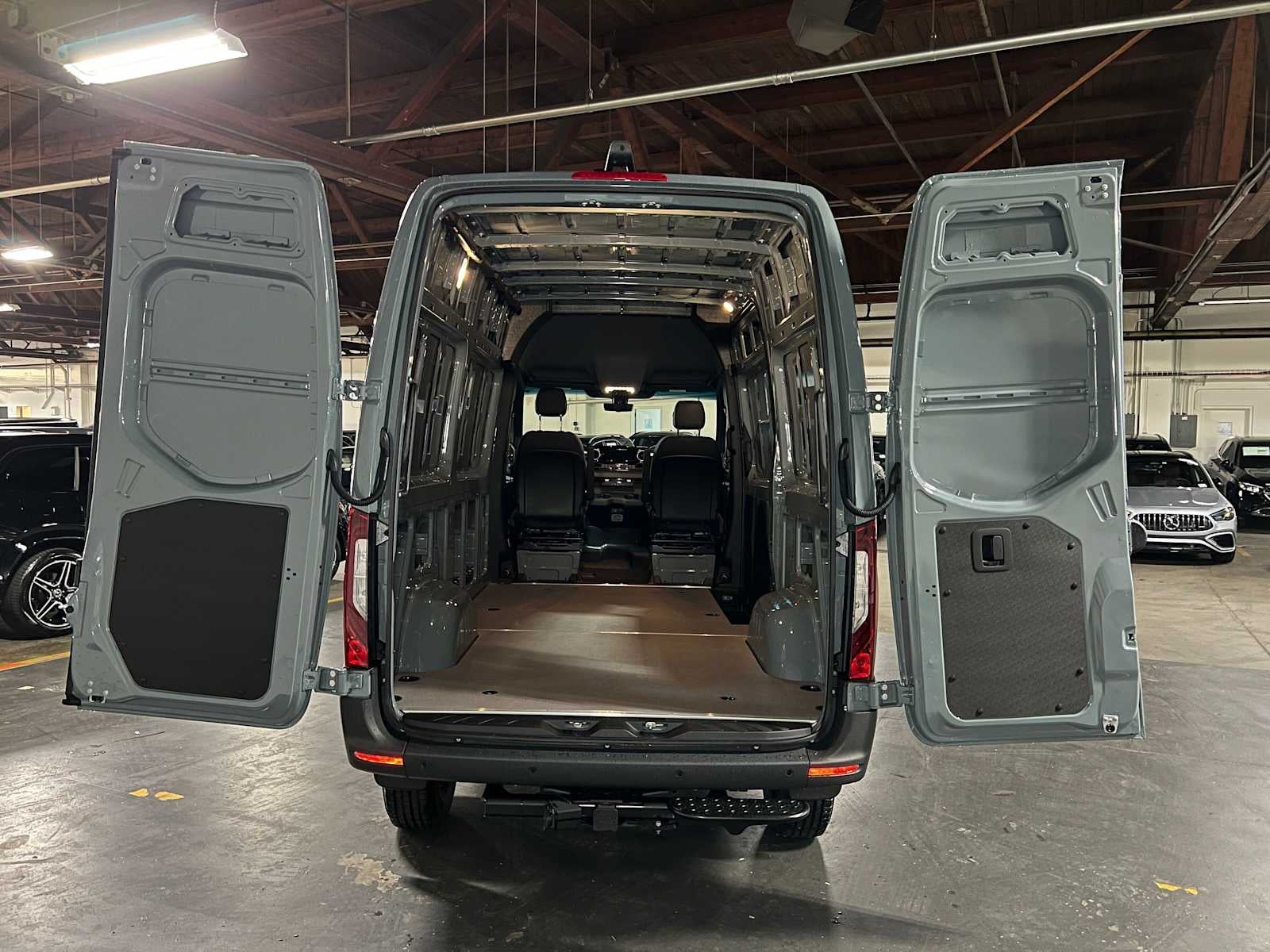 2026 Mercedes-Benz Sprinter 2500 Standard Roof I4 Diesel HO 144 AWD