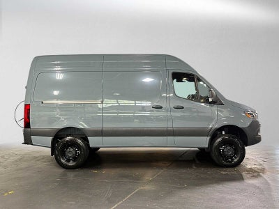 2026 Mercedes-Benz Sprinter 2500 Standard Roof I4 Diesel HO 144 AWD