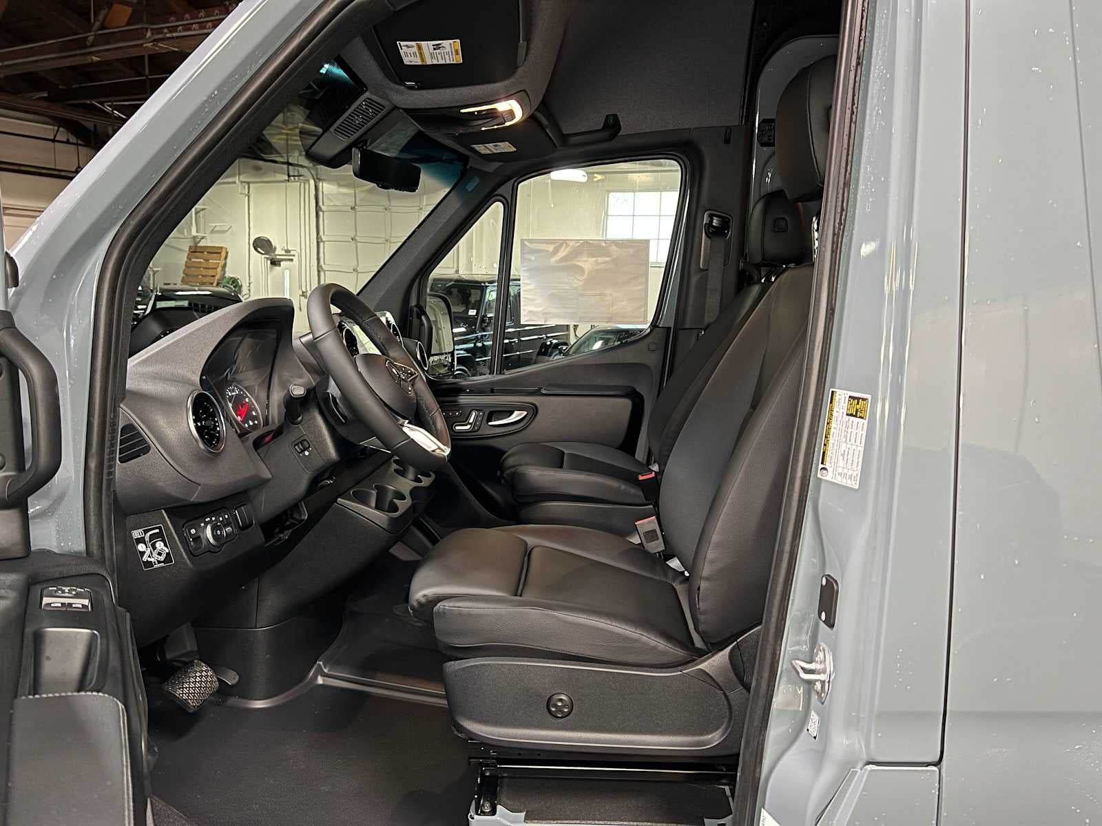 2026 Mercedes-Benz Sprinter 2500 Standard Roof I4 Diesel HO 144 AWD