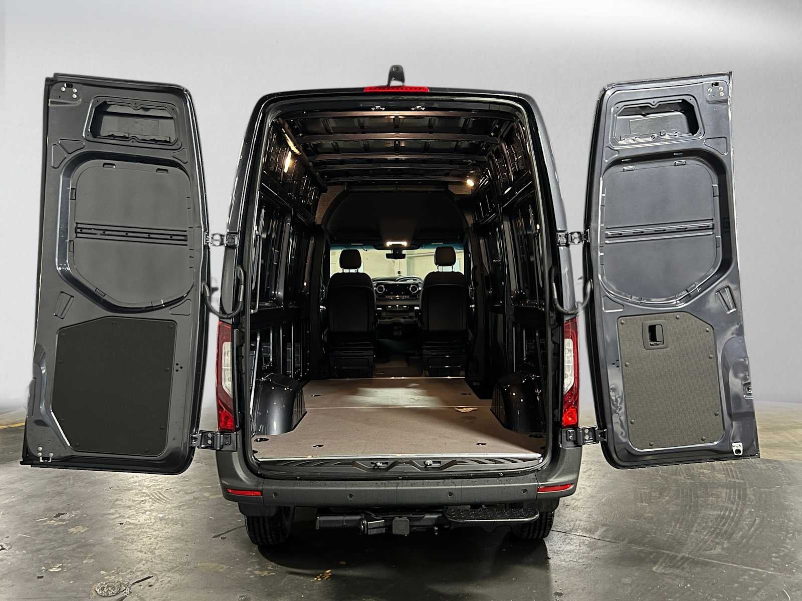 2026 Mercedes-Benz Sprinter 2500 Standard Roof I4 Diesel HO 144 AWD