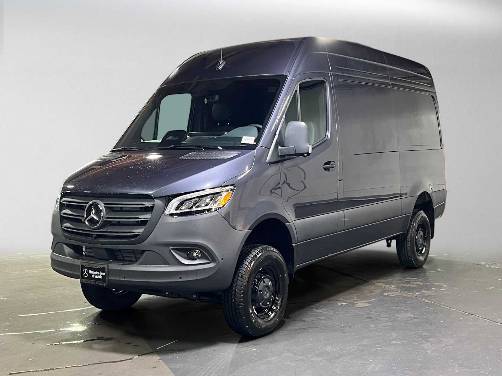 2026 Mercedes-Benz Sprinter 2500 Standard Roof I4 Diesel HO 144 AWD