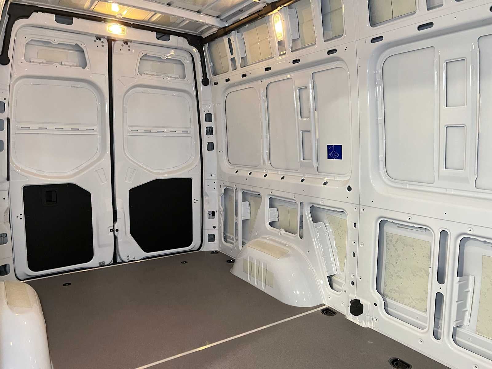 2025 Mercedes-Benz Sprinter Cargo 2500 Standard Roof I4 Diesel HO 144 AWD