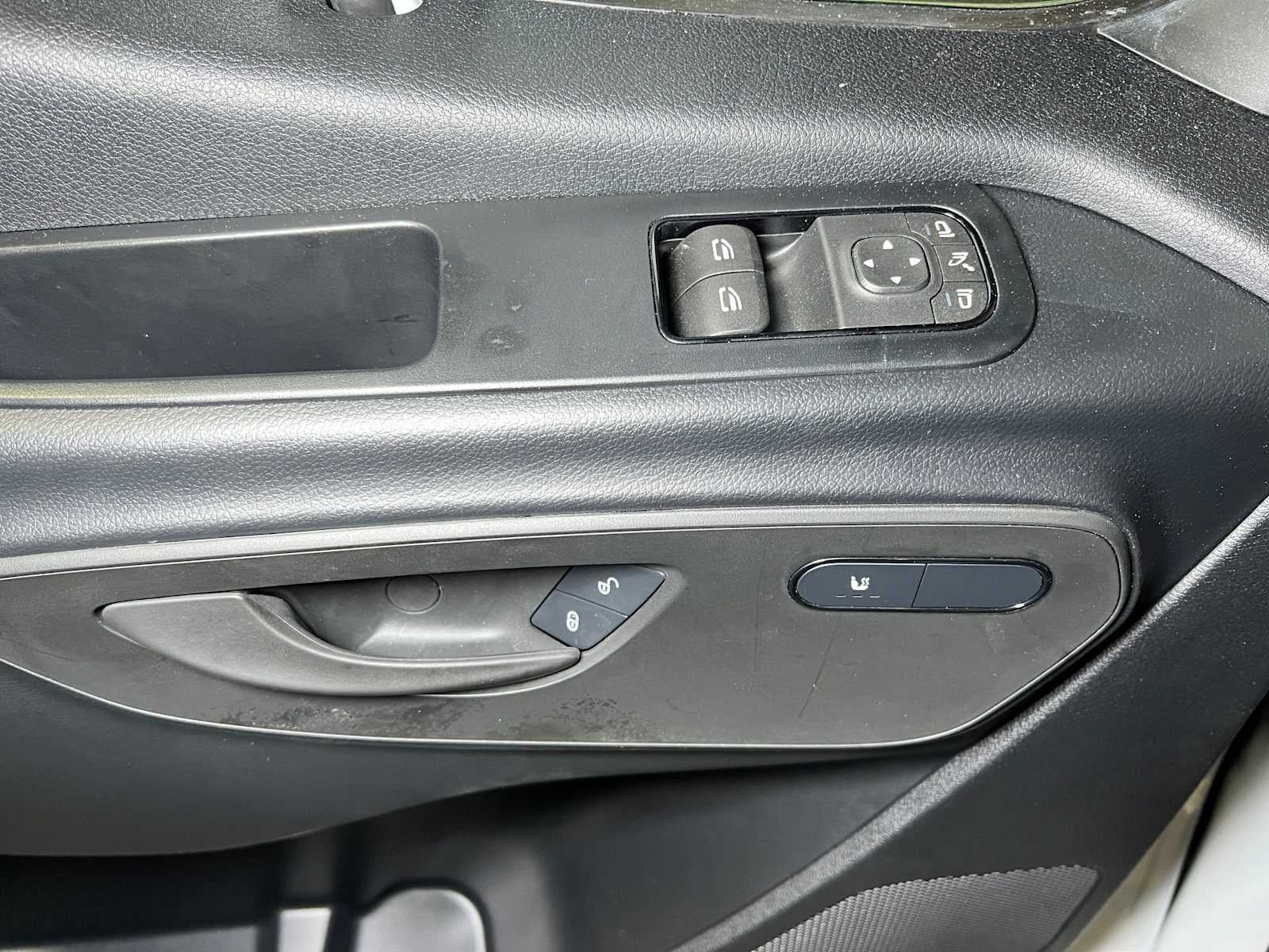 2025 Mercedes-Benz Sprinter Cargo 2500 Standard Roof I4 Diesel HO 144 AWD