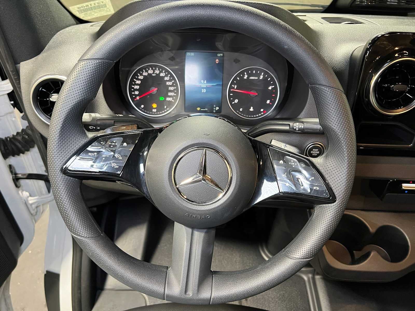 2025 Mercedes-Benz Sprinter Cargo 2500 Standard Roof I4 Diesel HO 144 AWD
