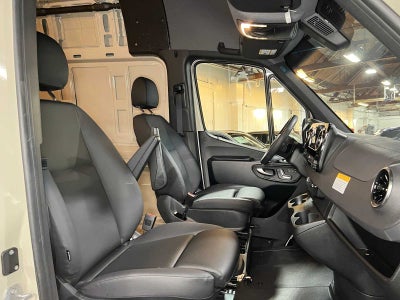 2026 Mercedes-Benz Sprinter 2500 Standard Roof I4 Diesel HO 144 AWD