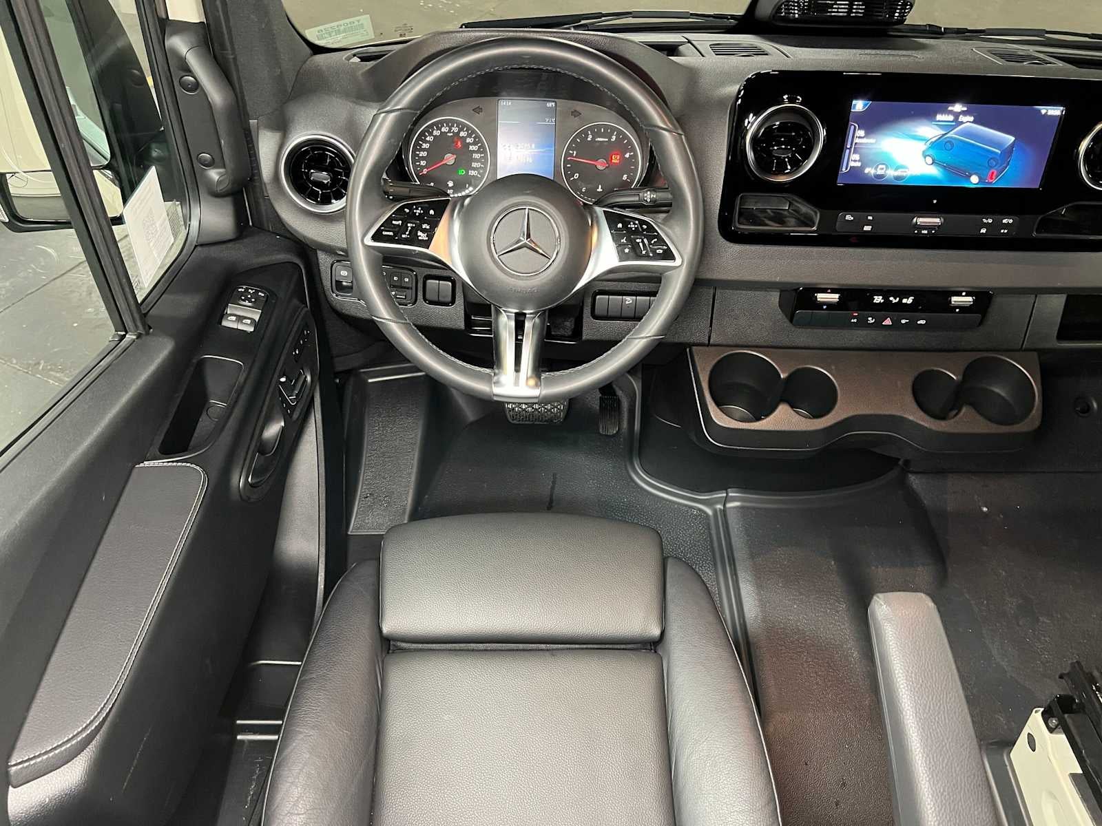 2026 Mercedes-Benz Sprinter 2500 Standard Roof I4 Diesel HO 144 AWD