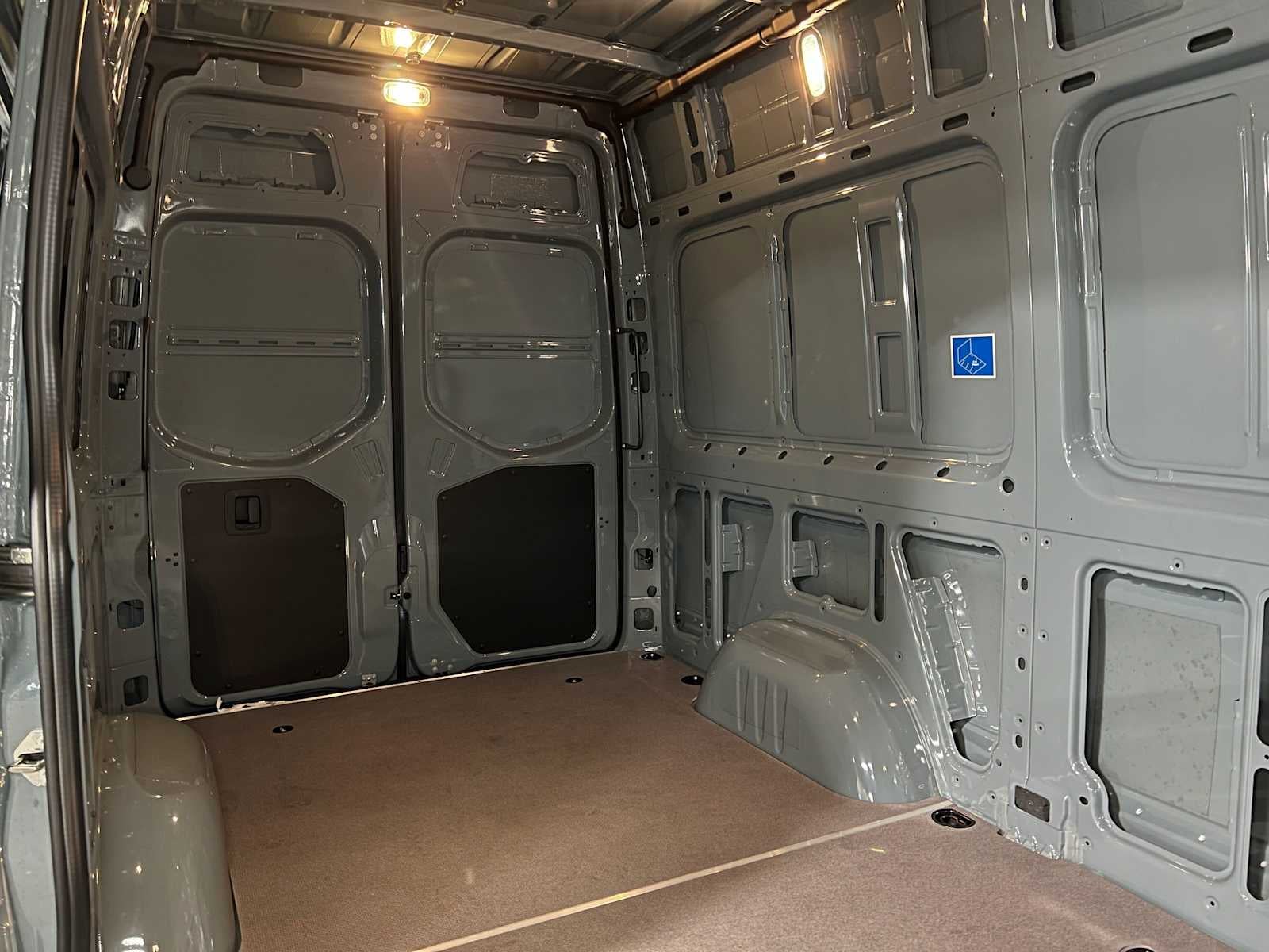 2026 Mercedes-Benz Sprinter 2500 Standard Roof I4 Diesel HO 144 AWD