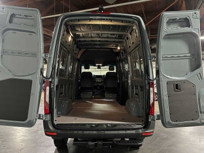 2026 Mercedes-Benz Sprinter 2500 Standard Roof I4 Diesel HO 144 AWD