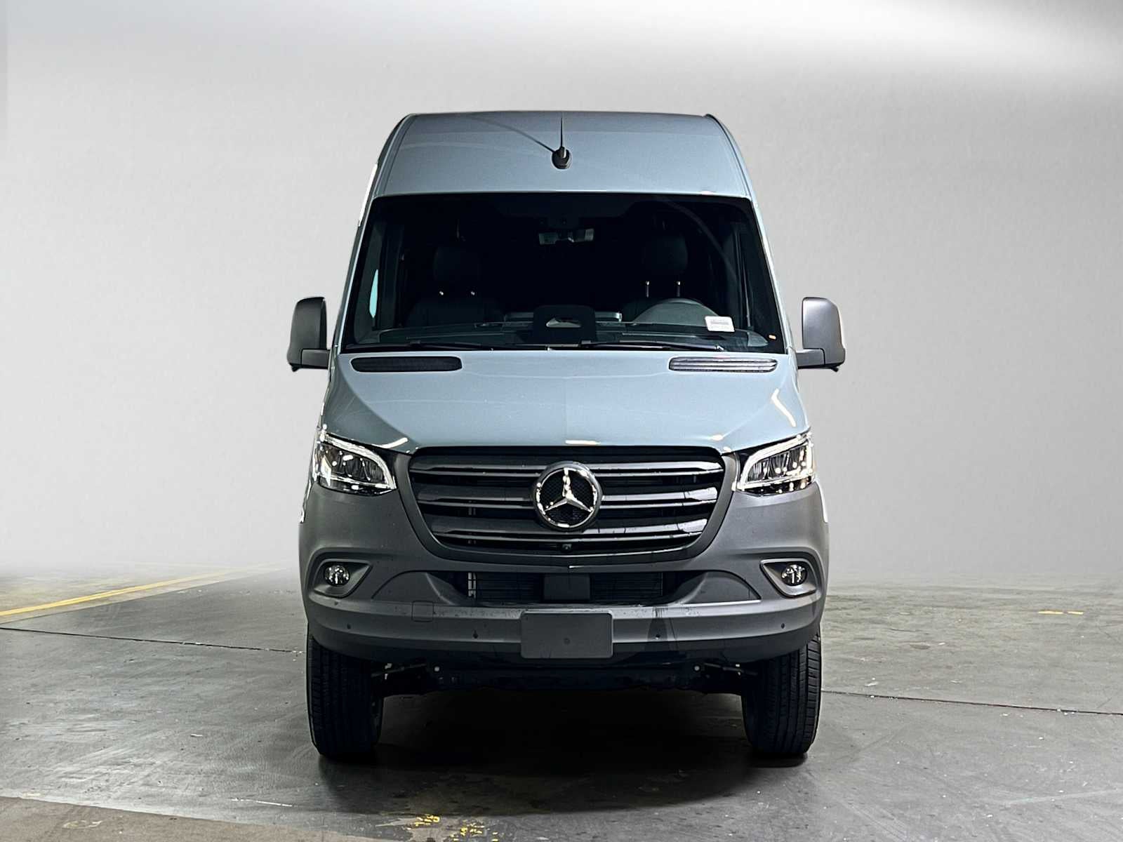 2026 Mercedes-Benz Sprinter 2500 Standard Roof I4 Diesel HO 144 AWD