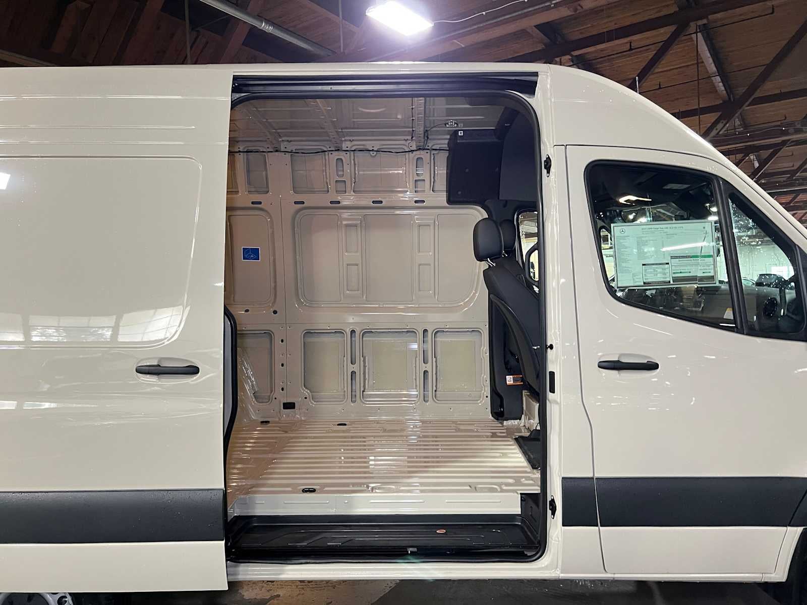 2027 Mercedes-Benz Sprinter Cargo 2500 Standard Roof I4 Diesel HO 144 AWD