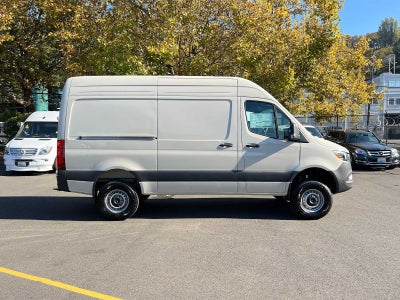 2027 Mercedes-Benz Sprinter Cargo 2500 Standard Roof I4 Diesel HO 144 AWD