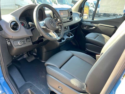 2027 Mercedes-Benz Sprinter Cargo 2500 Standard Roof I4 Diesel HO 144 AWD