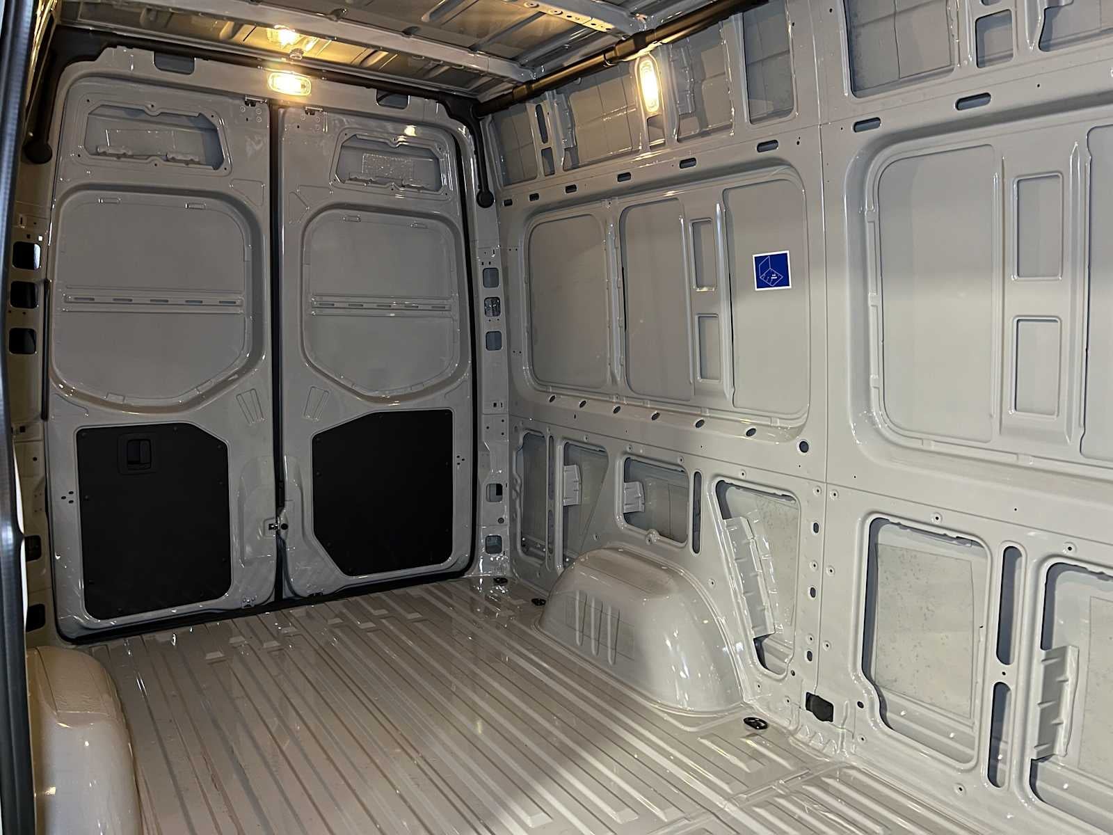 2026 Mercedes-Benz Sprinter 2500 Standard Roof I4 Diesel HO 144" AWD