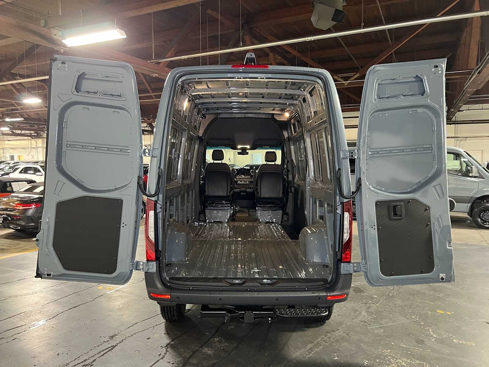 2026 Mercedes-Benz Sprinter Cargo 2500 Standard Roof I4 Diesel HO 144 AWD