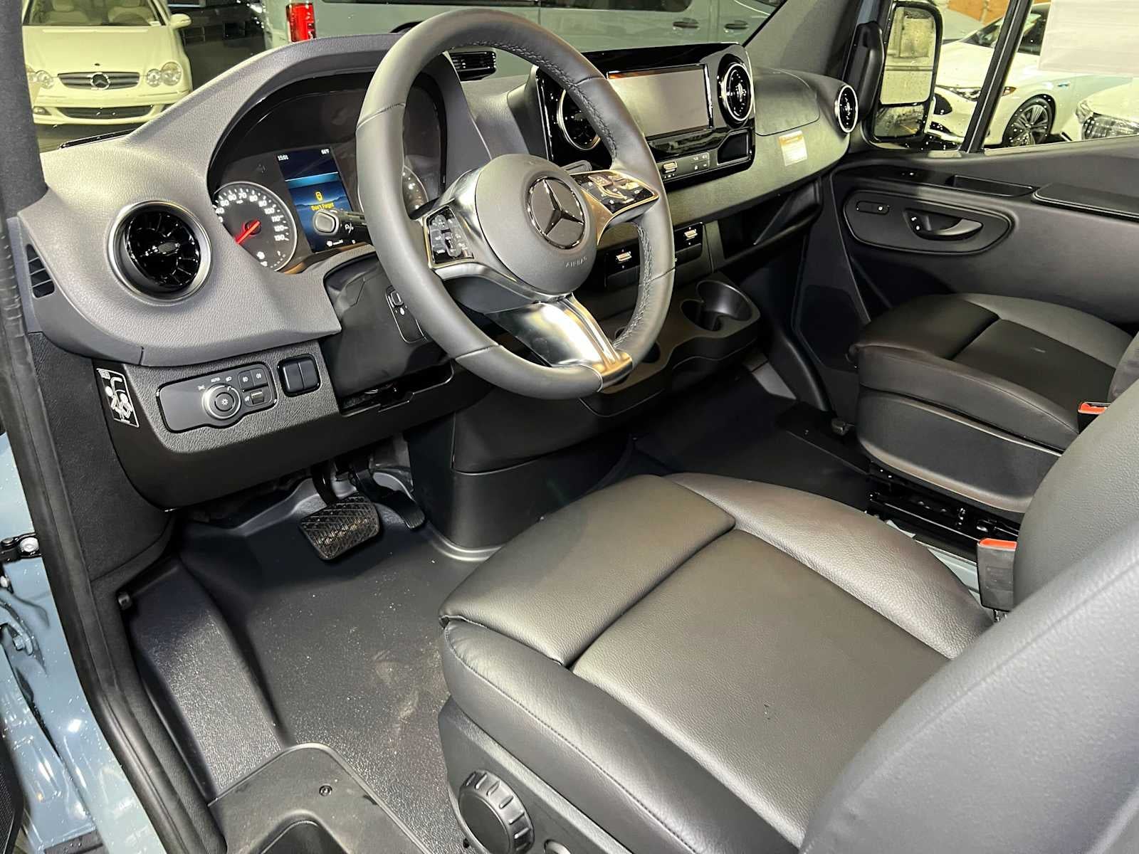 2026 Mercedes-Benz Sprinter Cargo 2500 Standard Roof I4 Diesel HO 144 AWD