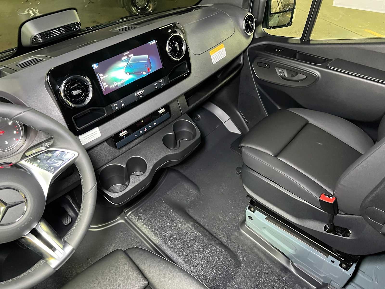 2026 Mercedes-Benz Sprinter Cargo 2500 Standard Roof I4 Diesel HO 144 AWD