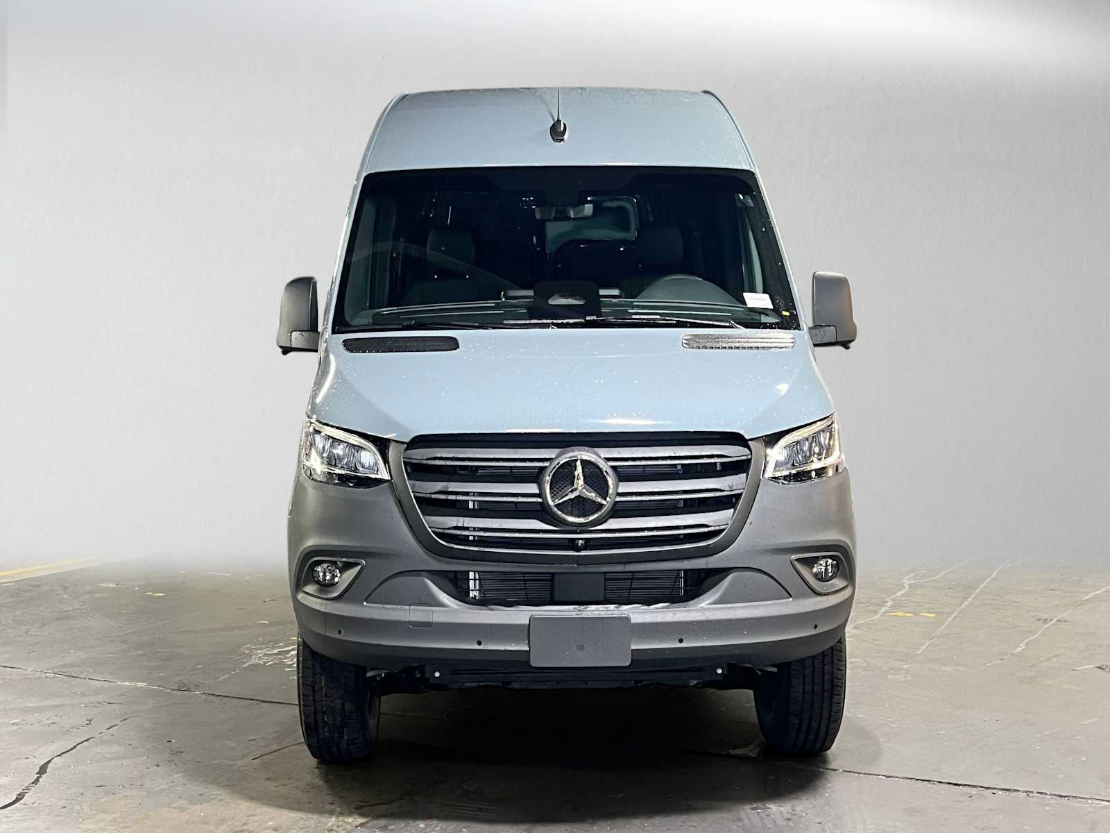 2026 Mercedes-Benz Sprinter Cargo 2500 Standard Roof I4 Diesel HO 144 AWD