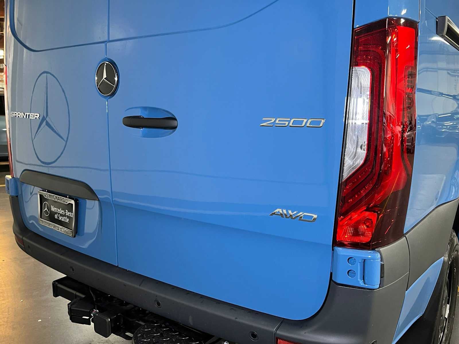 2027 Mercedes-Benz Sprinter Cargo 2500 Standard Roof I4 Diesel HO 144 AWD
