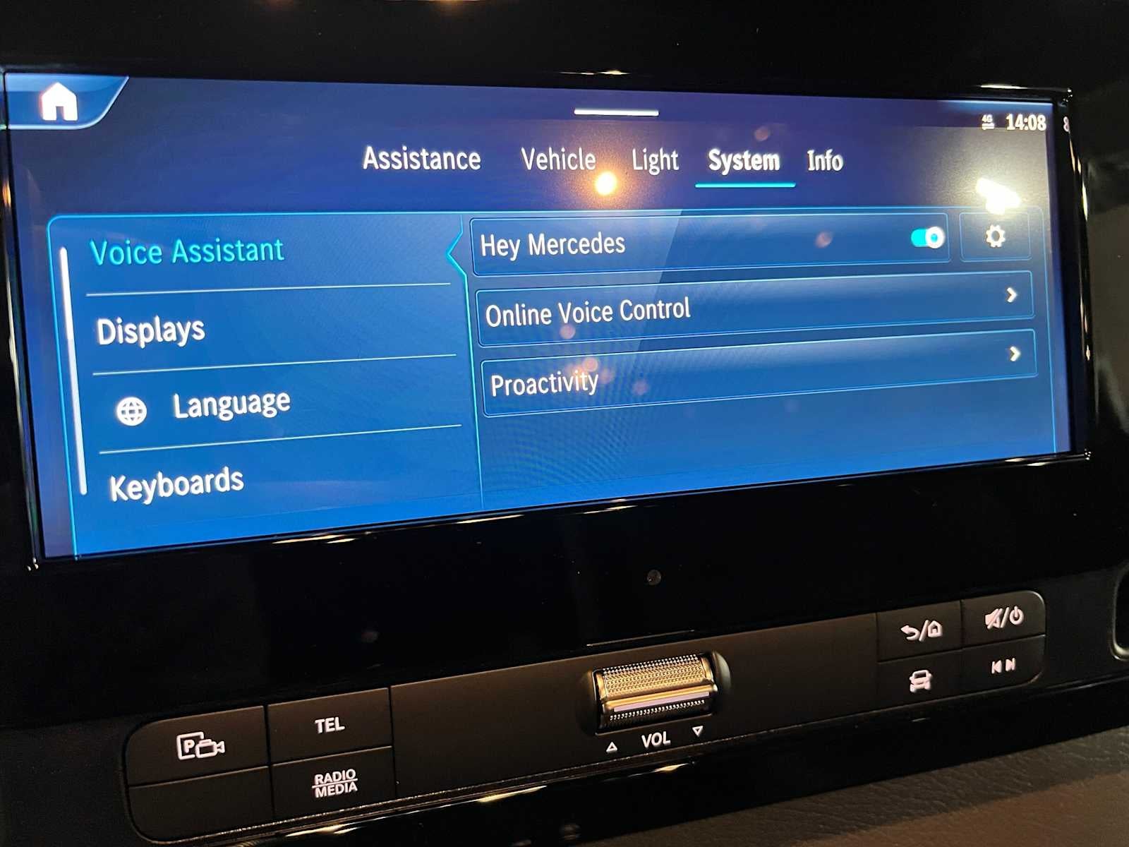2027 Mercedes-Benz Sprinter Cargo 2500 Standard Roof I4 Diesel HO 144 AWD
