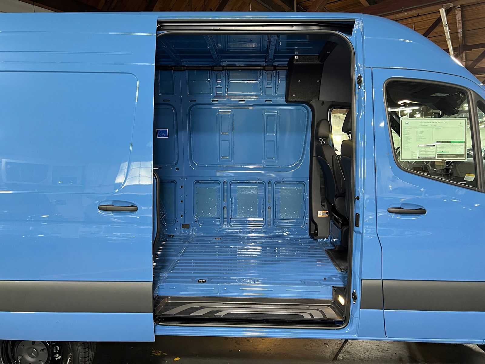 2027 Mercedes-Benz Sprinter Cargo 2500 Standard Roof I4 Diesel HO 144 AWD