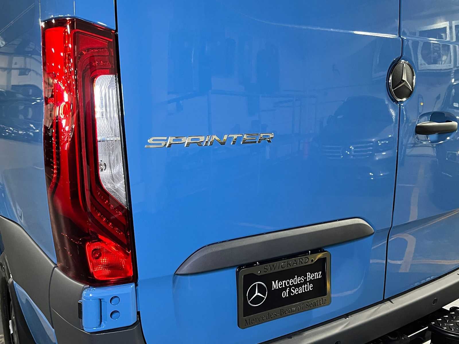 2027 Mercedes-Benz Sprinter Cargo 2500 Standard Roof I4 Diesel HO 144 AWD