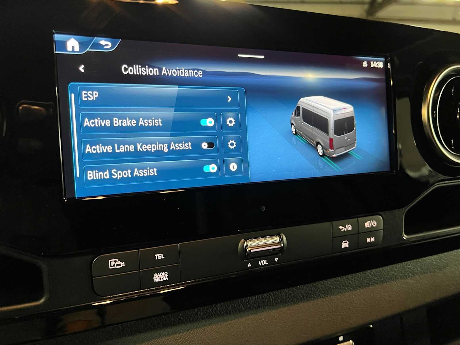 2027 Mercedes-Benz Sprinter Cargo 2500 Standard Roof I4 Diesel HO 144 AWD
