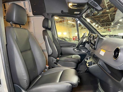 2027 Mercedes-Benz Sprinter Cargo 2500 Standard Roof I4 Diesel HO 144 AWD