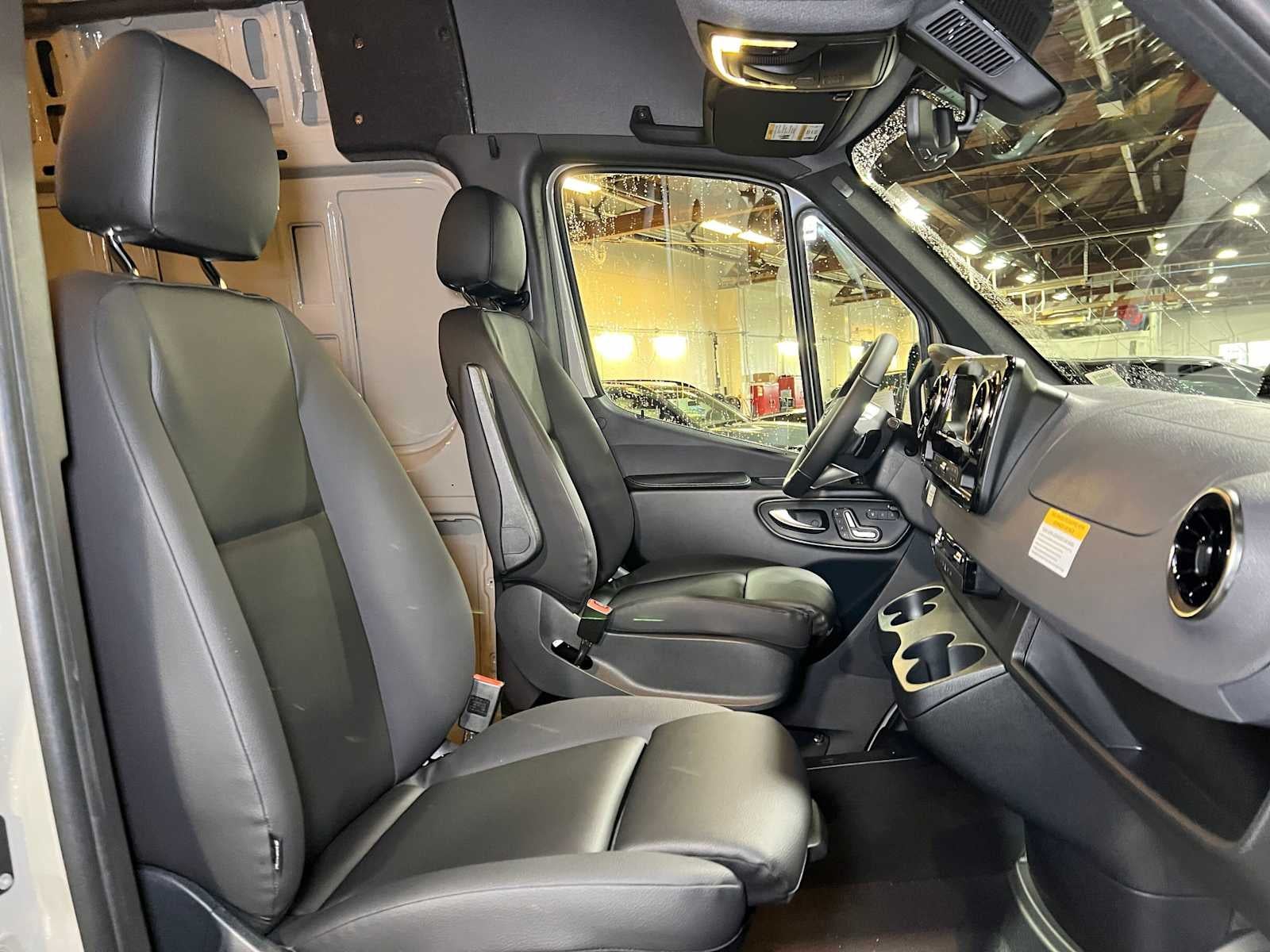 2027 Mercedes-Benz Sprinter Cargo 2500 Standard Roof I4 Diesel HO 144 AWD