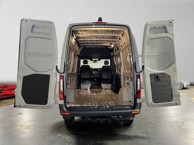 2027 Mercedes-Benz Sprinter Cargo 2500 Standard Roof I4 Diesel HO 144 AWD