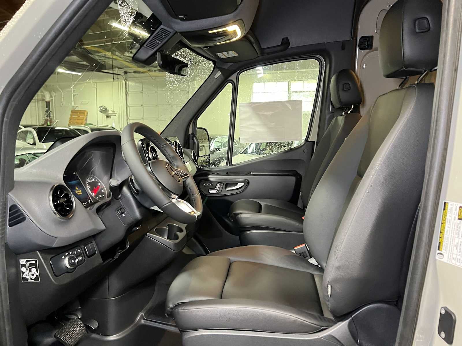 2027 Mercedes-Benz Sprinter Cargo 2500 Standard Roof I4 Diesel HO 144 AWD