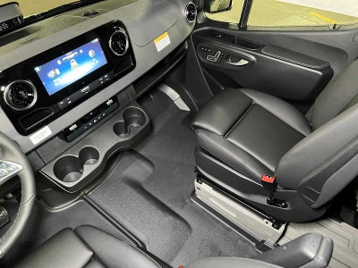 2027 Mercedes-Benz Sprinter Cargo 2500 Standard Roof I4 Diesel HO 144 AWD