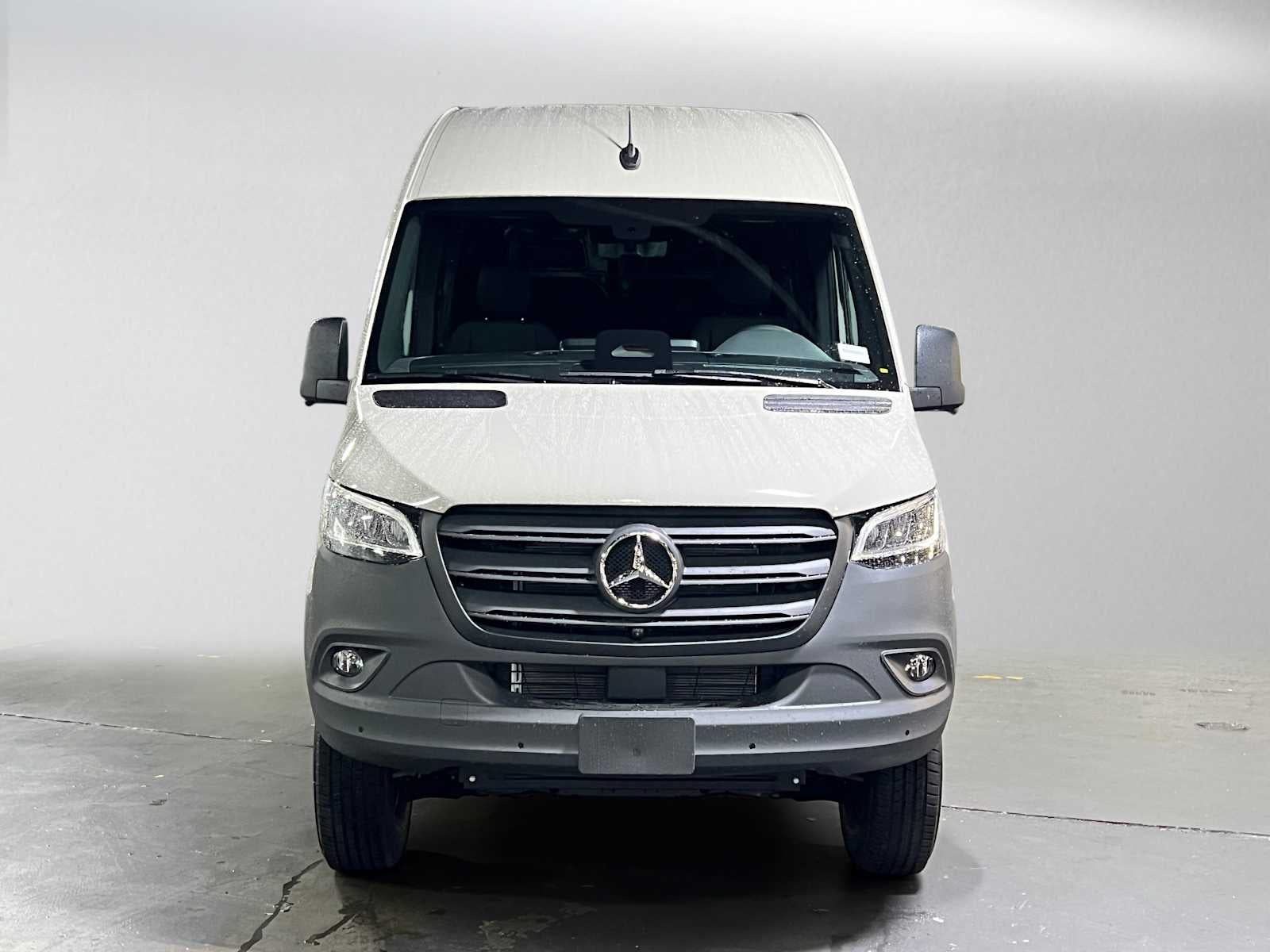 2027 Mercedes-Benz Sprinter Cargo 2500 Standard Roof I4 Diesel HO 144 AWD