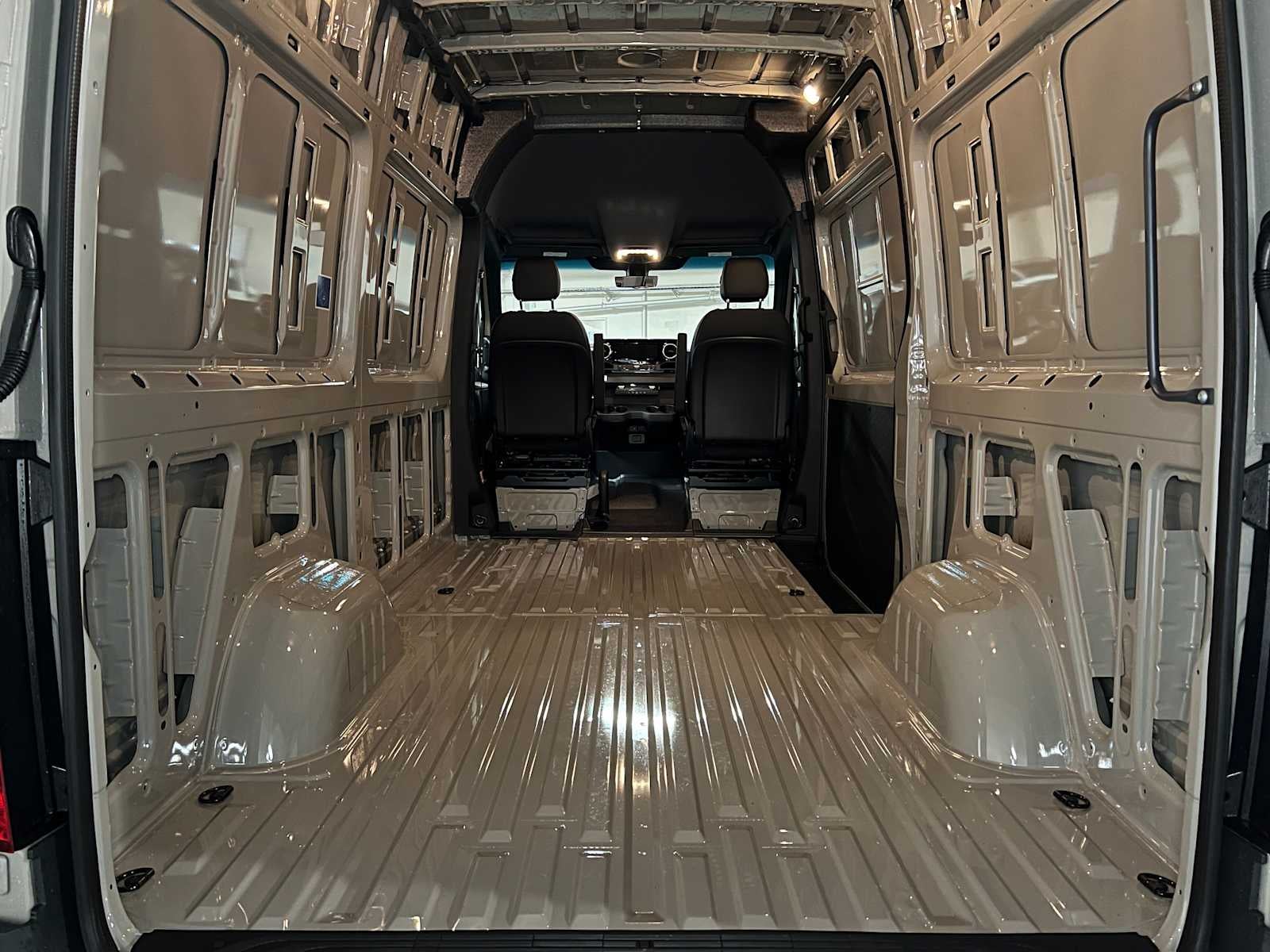 2026 Mercedes-Benz Sprinter 2500 Standard Roof I4 Diesel HO 144" AWD