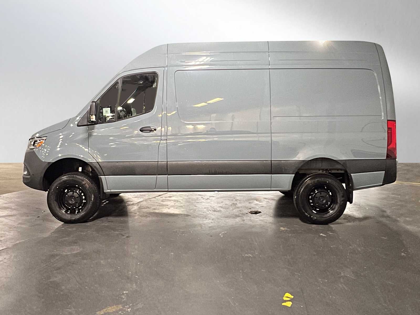 2026 Mercedes-Benz Sprinter 2500 Standard Roof I4 Diesel HO 144" AWD
