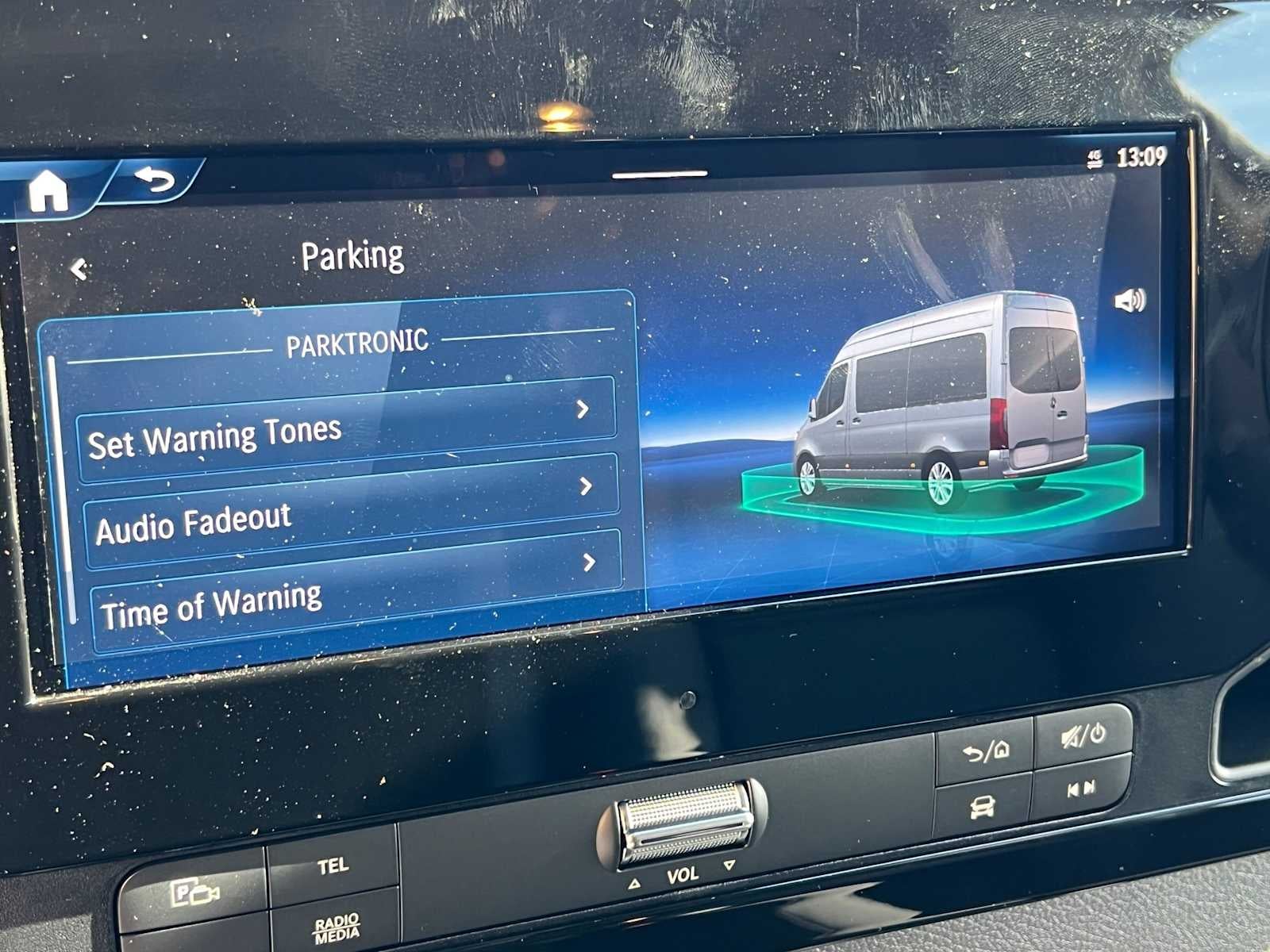 2027 Mercedes-Benz Sprinter Cargo 2500 Standard Roof I4 Diesel HO 144 AWD