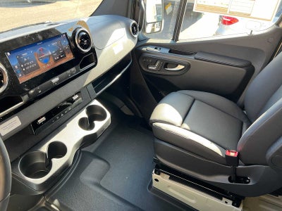 2027 Mercedes-Benz Sprinter Cargo 2500 Standard Roof I4 Diesel HO 144 AWD