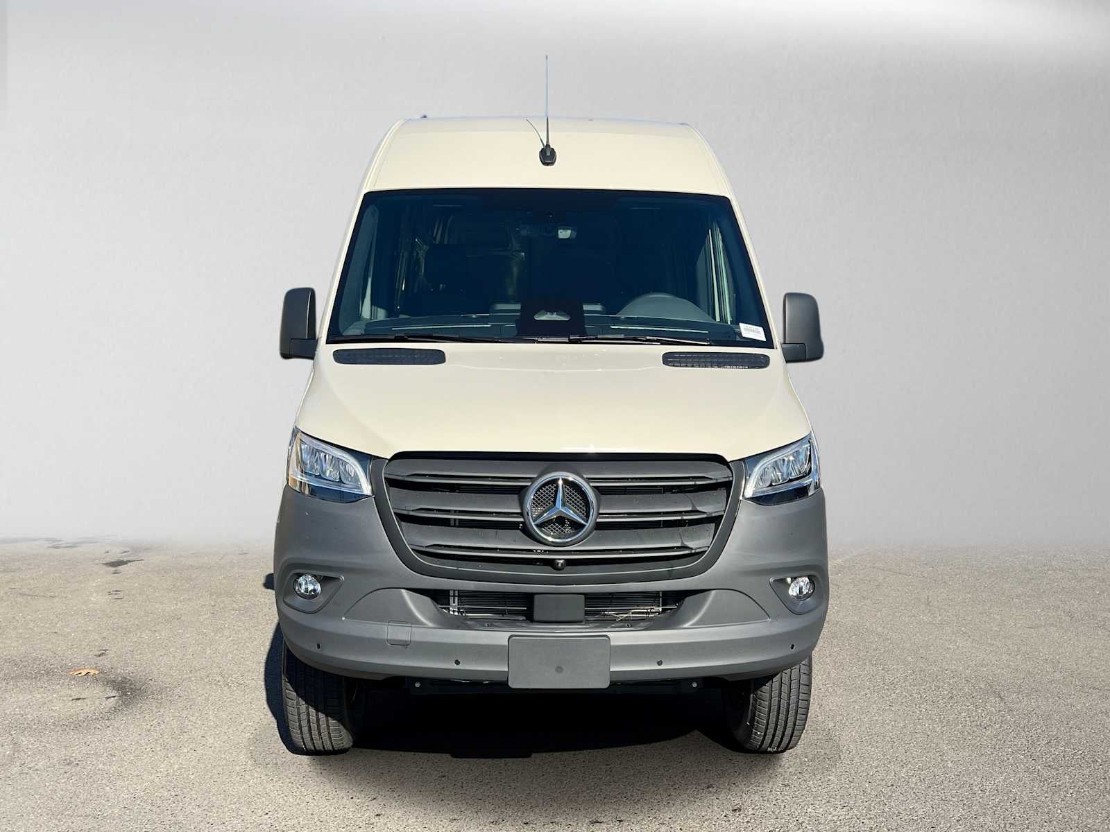 2027 Mercedes-Benz Sprinter Cargo 2500 Standard Roof I4 Diesel HO 144 AWD